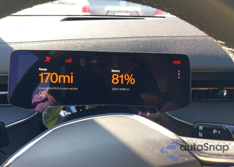 2025 Polestar 3 Long Range Dual Motor/Long Range Dual Motor Launch Edition z USA, uszkodzony, nr VIN YSREA3YB0SB002802